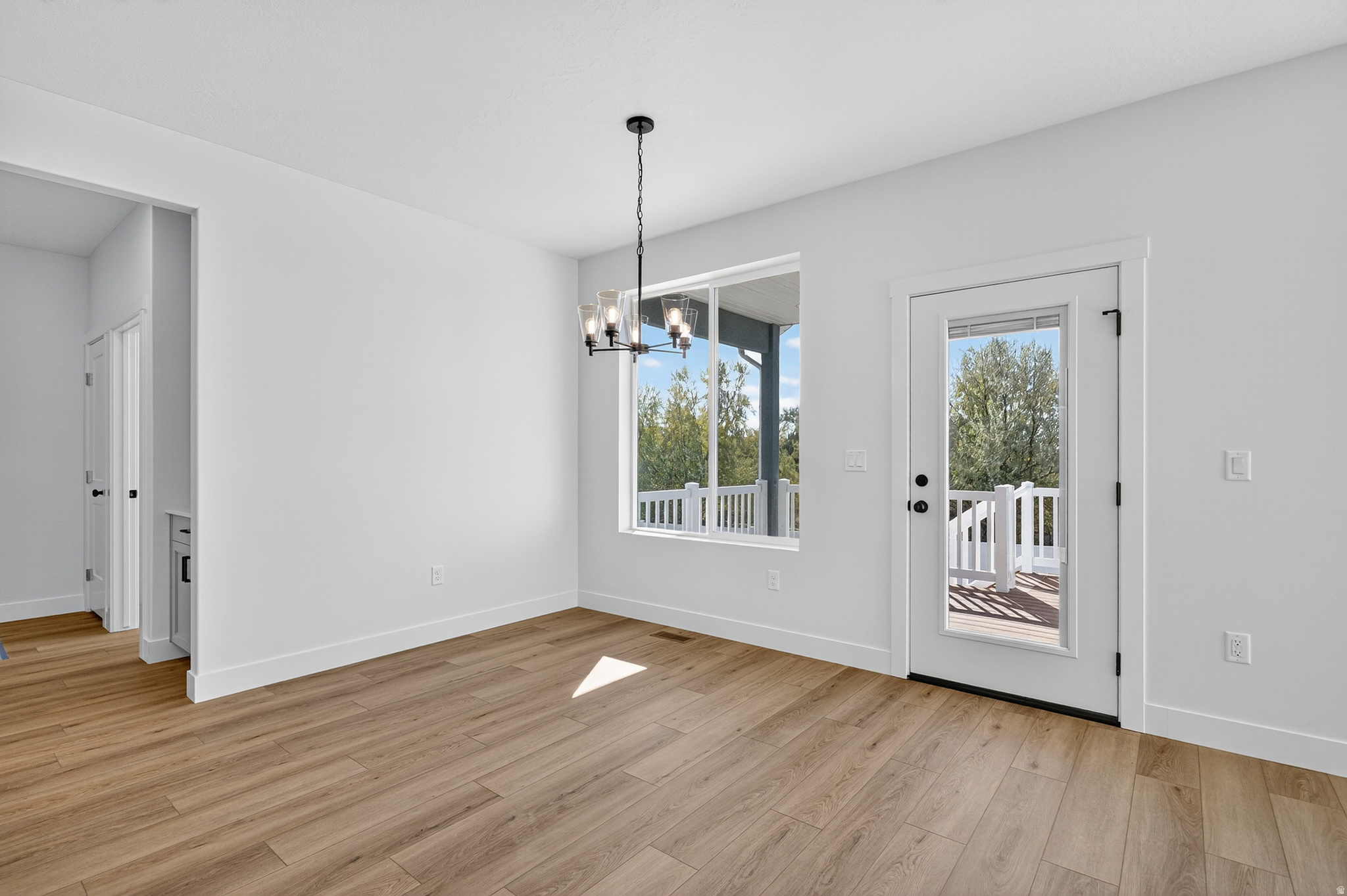 DIAMOND E - Residential