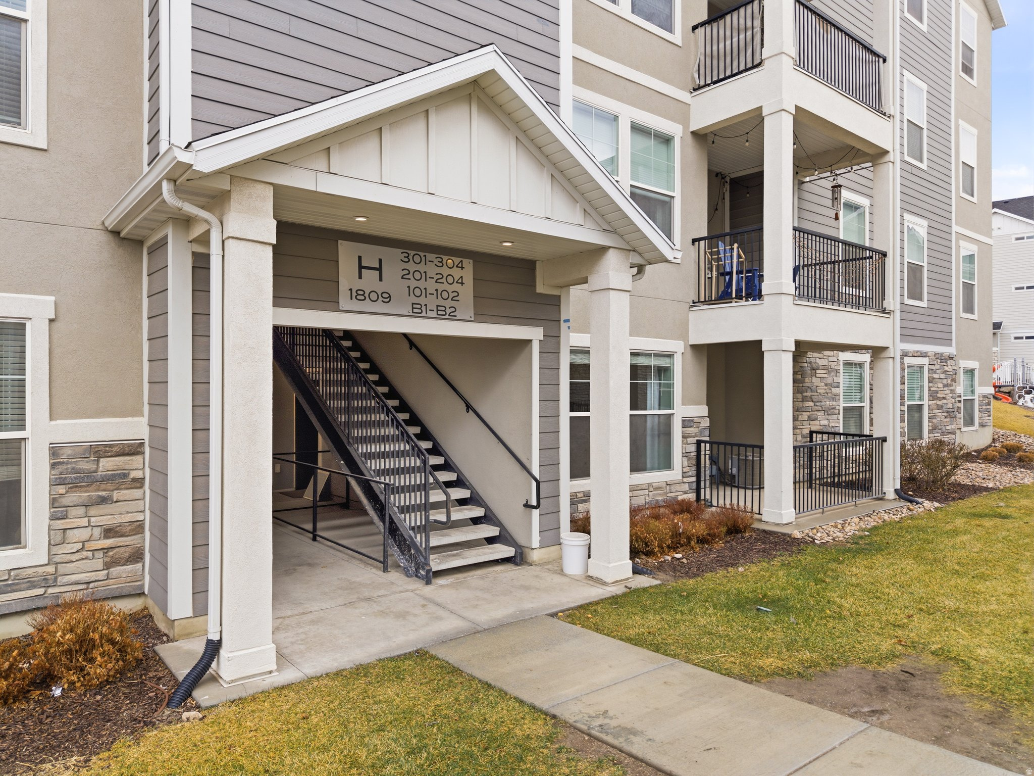 QUAILHILL - Residential