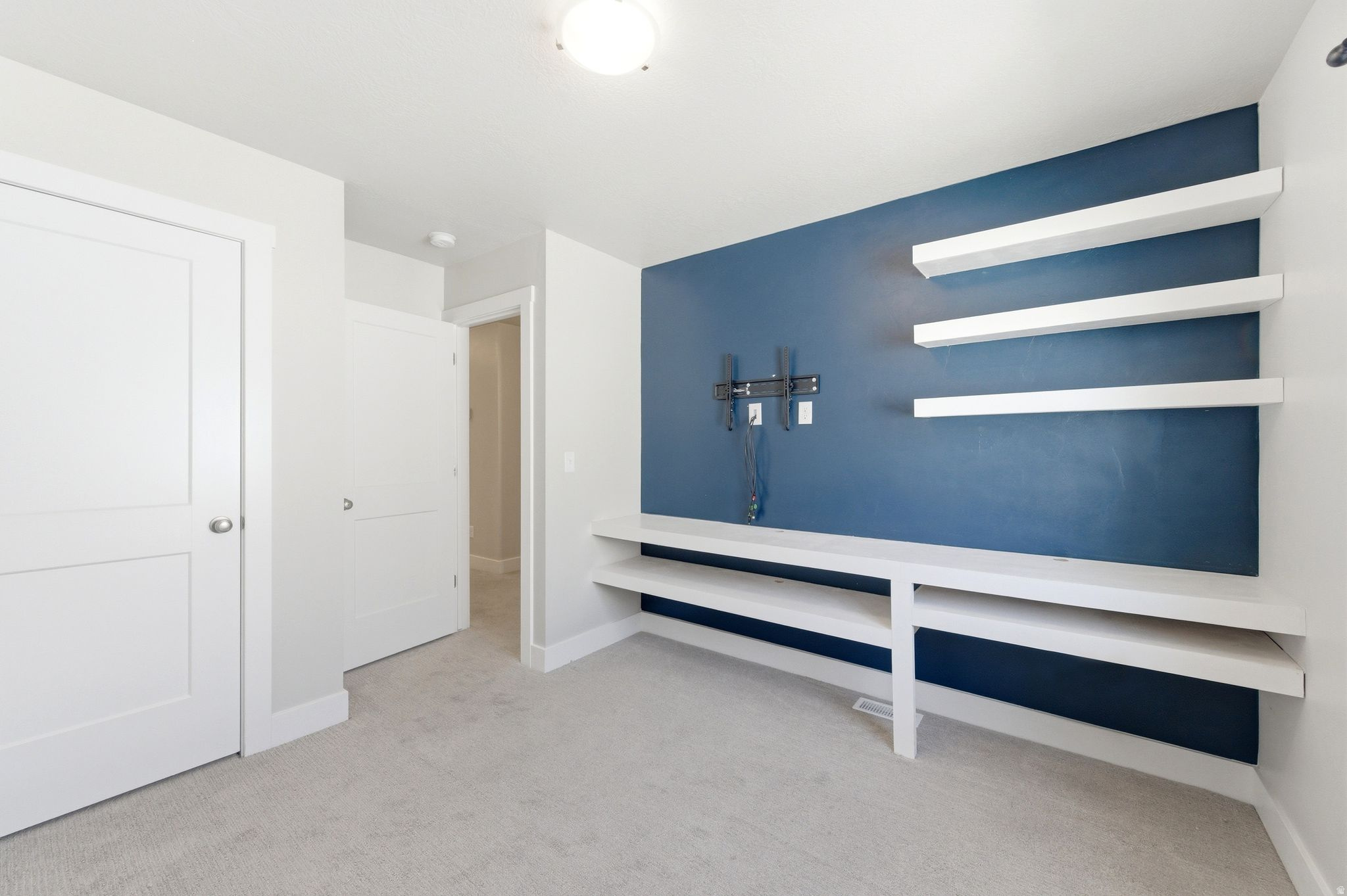 SYCAMORE PLACE - Residential