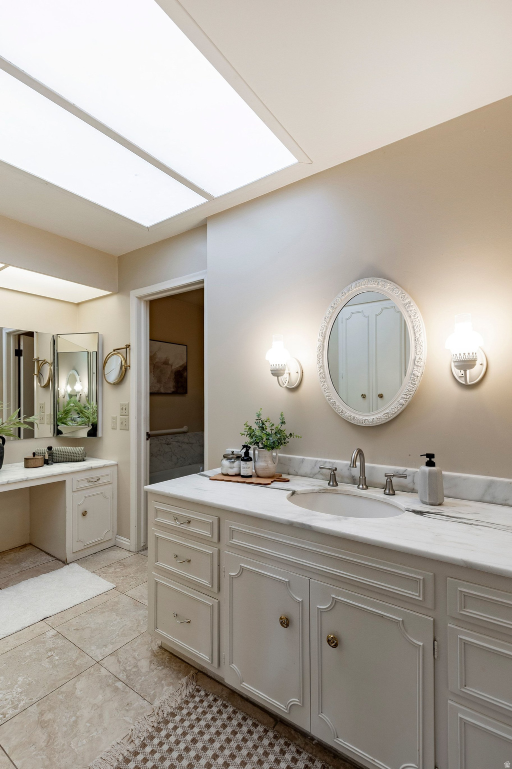 OAK HILLS GARDENS CONDOMINIUMS - Residential