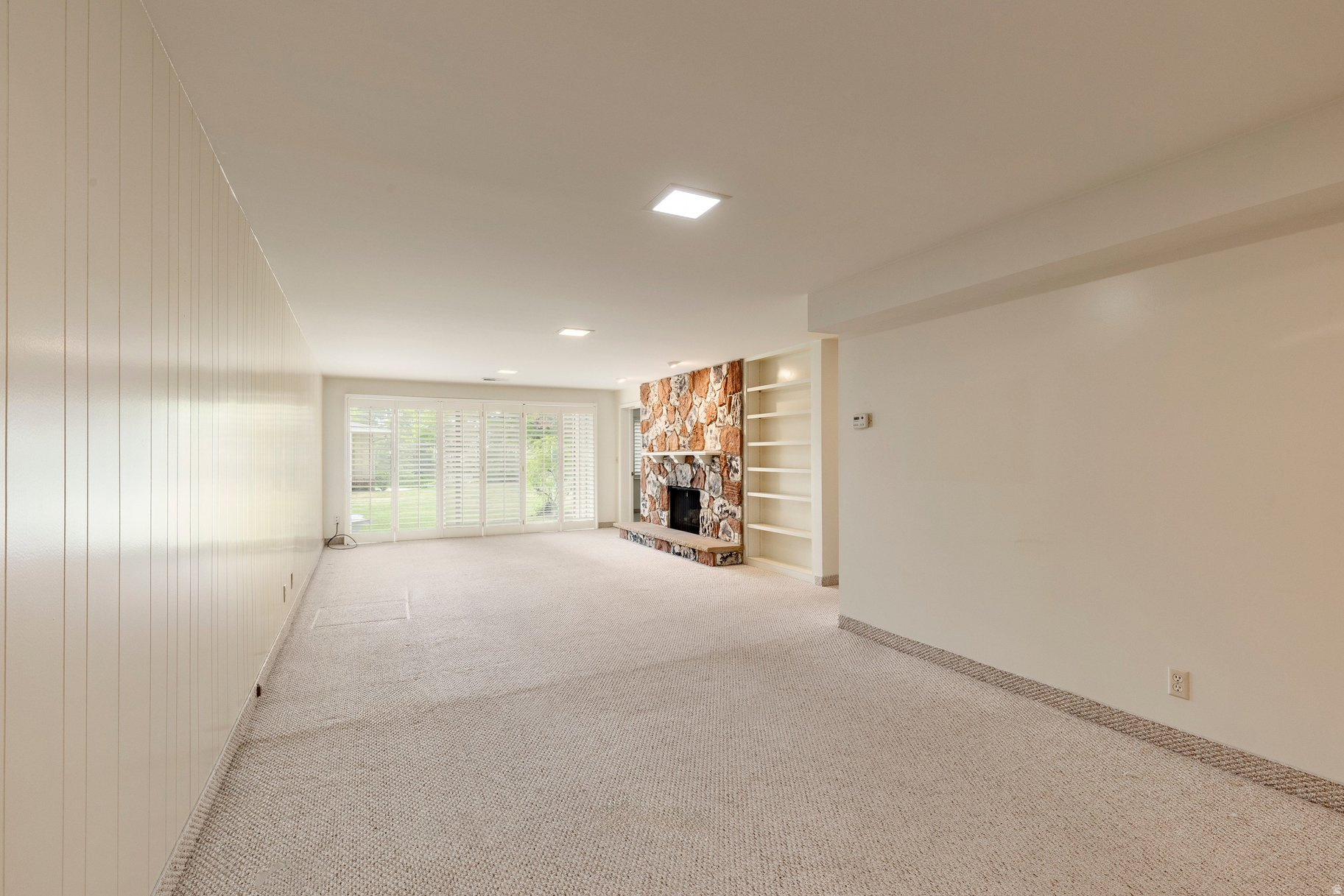 OAK HILLS GARDENS CONDOMINIUMS - Residential
