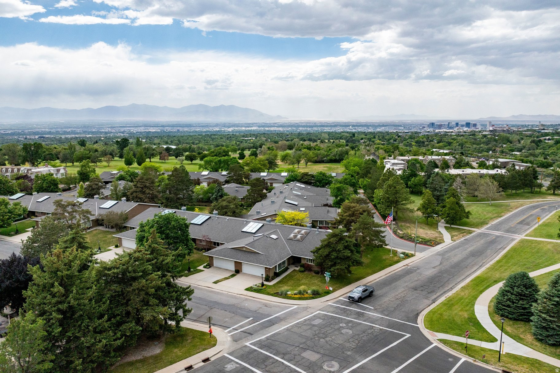 OAK HILLS GARDENS CONDOMINIUMS - Residential