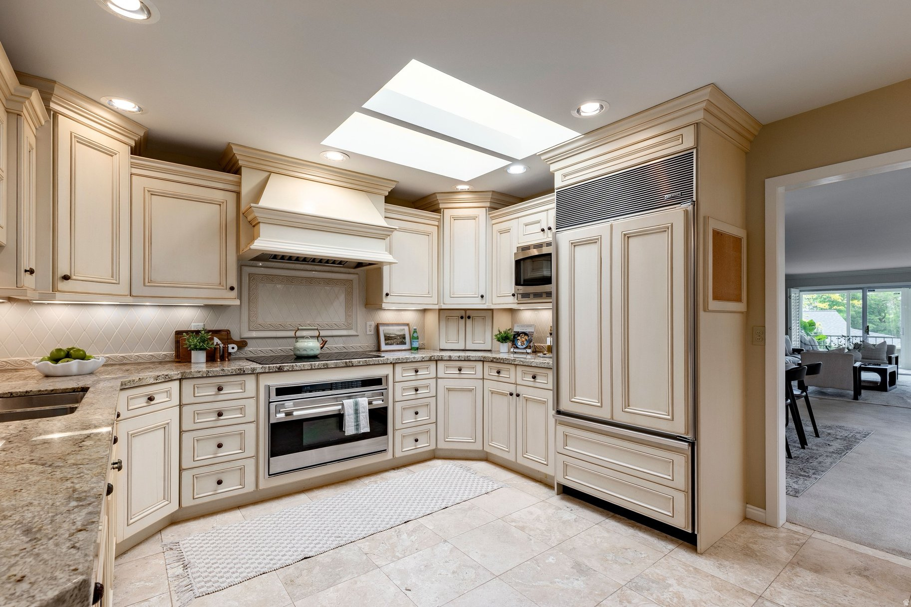 OAK HILLS GARDENS CONDOMINIUMS - Residential