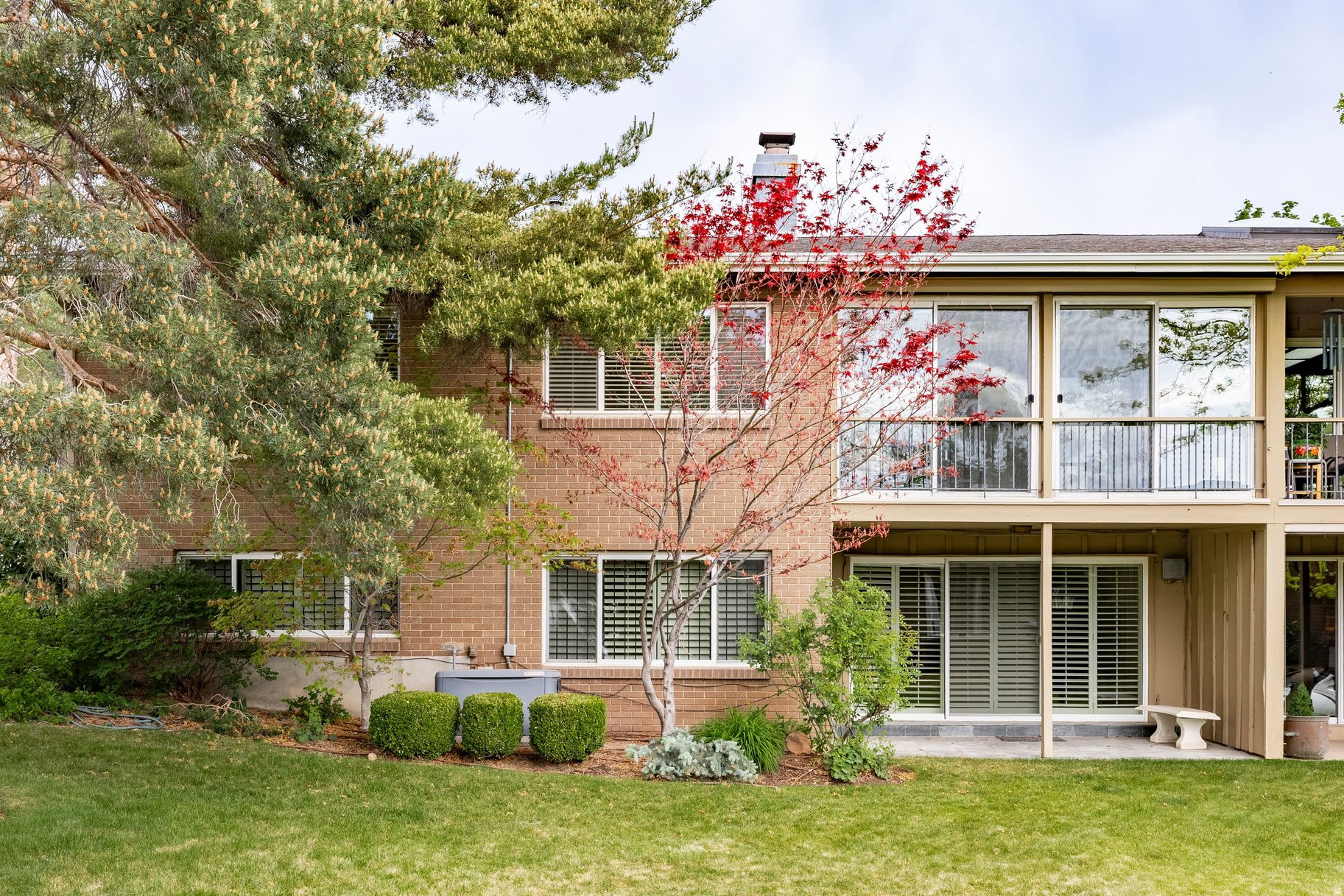 OAK HILLS GARDENS CONDOMINIUMS - Residential