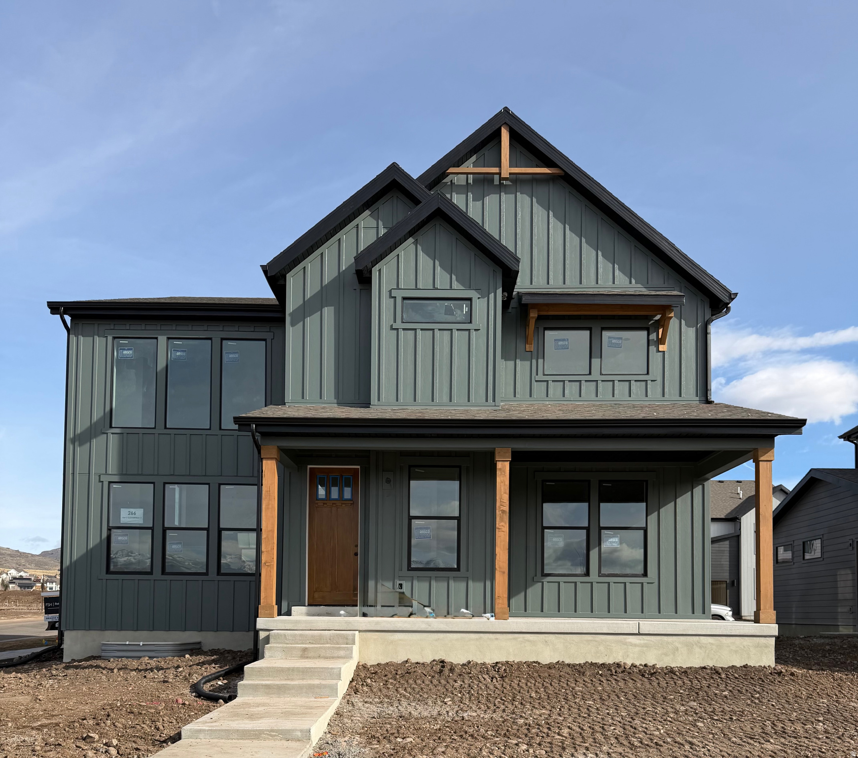 THE CROSSING - Residential