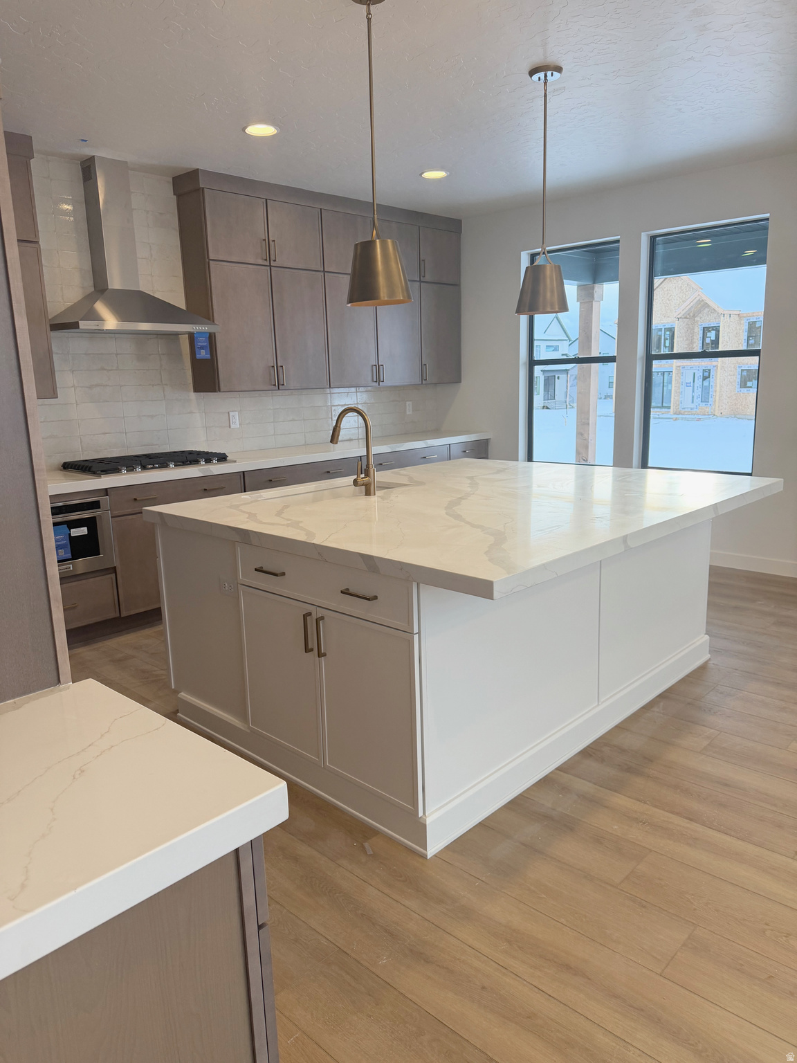 THE CROSSING - Residential