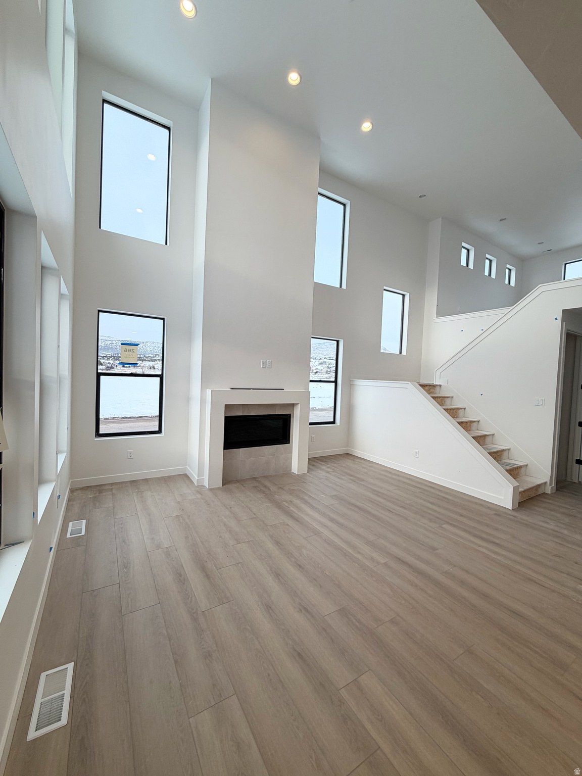 THE CROSSING - Residential