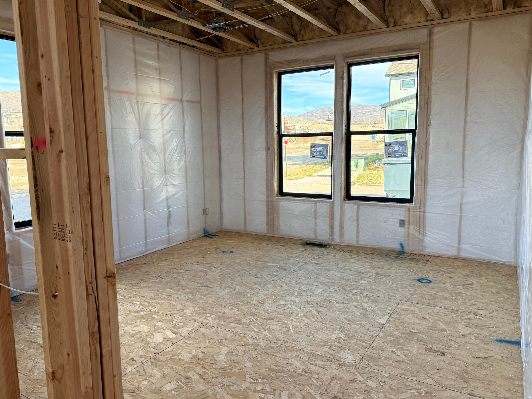 THE CROSSING - Residential