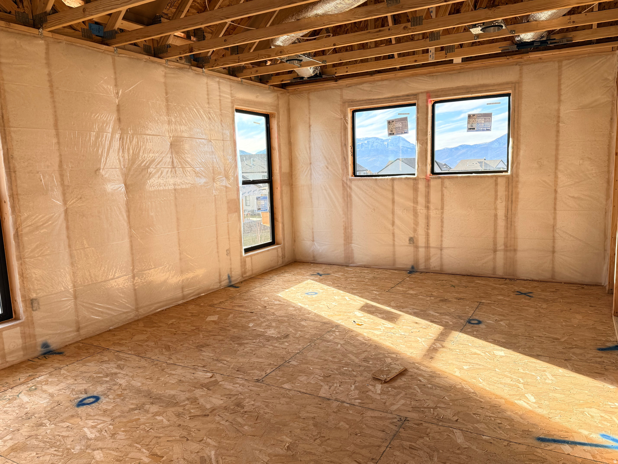 THE CROSSING - Residential