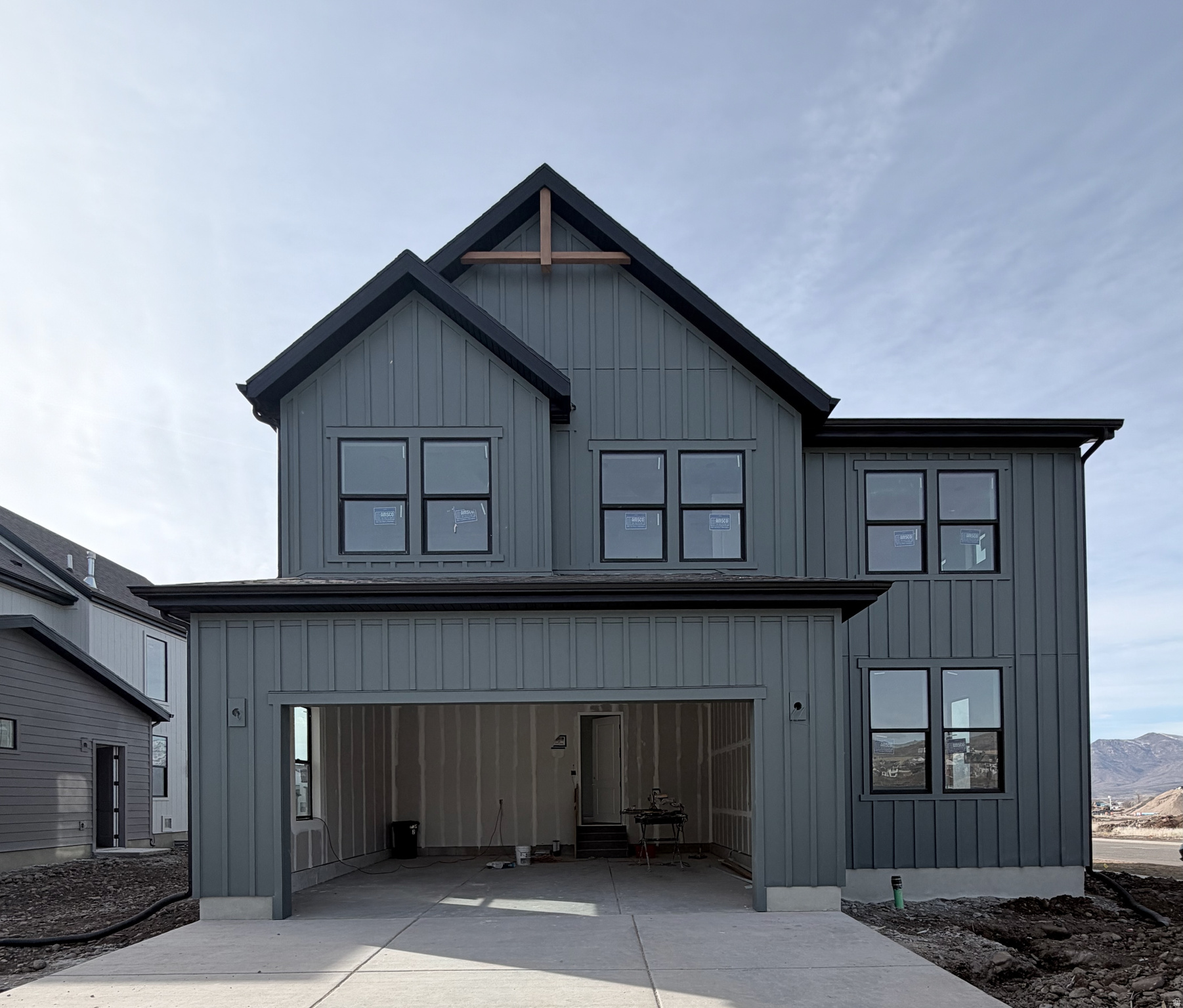 THE CROSSING - Residential