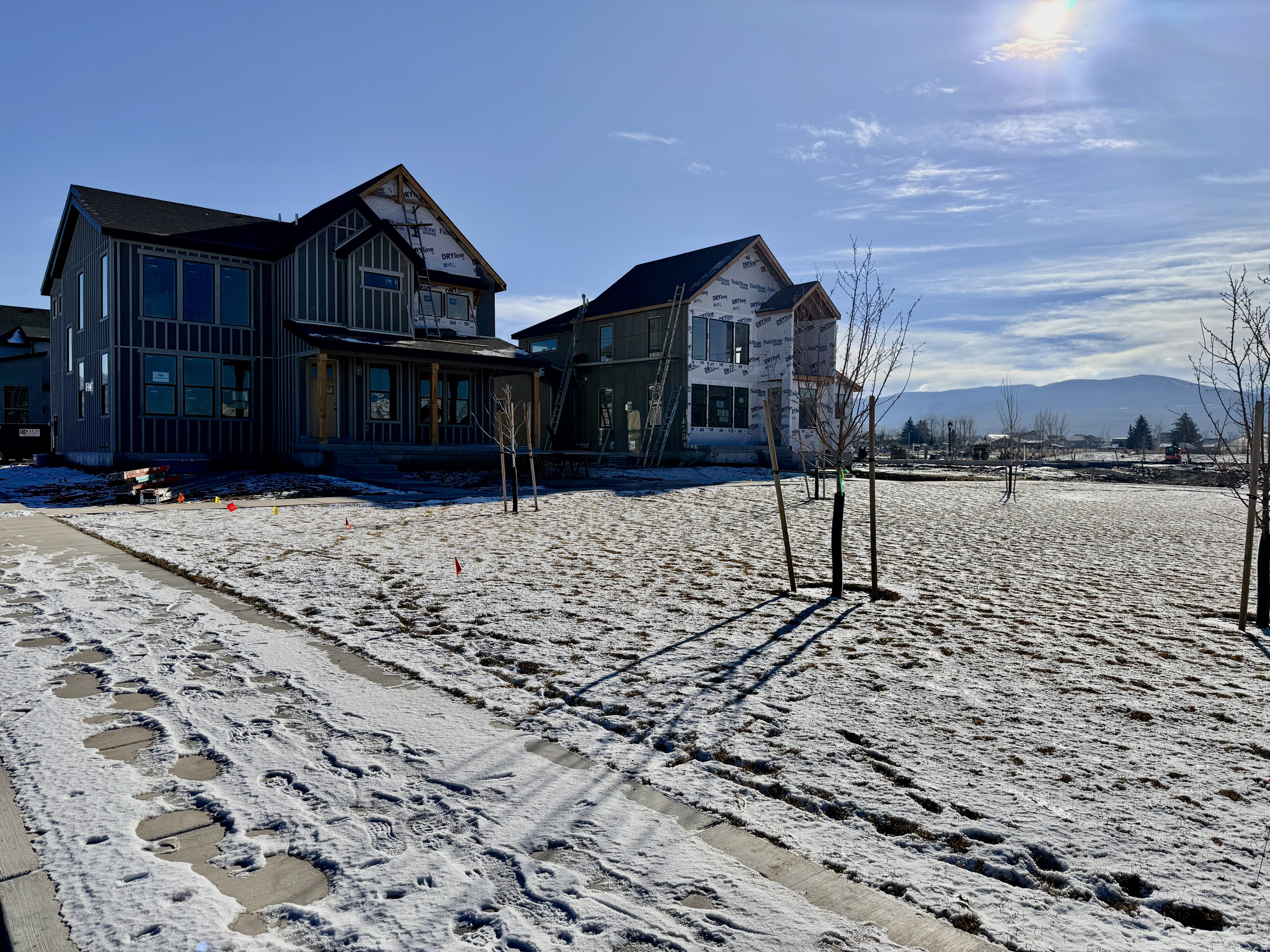 THE CROSSING - Residential