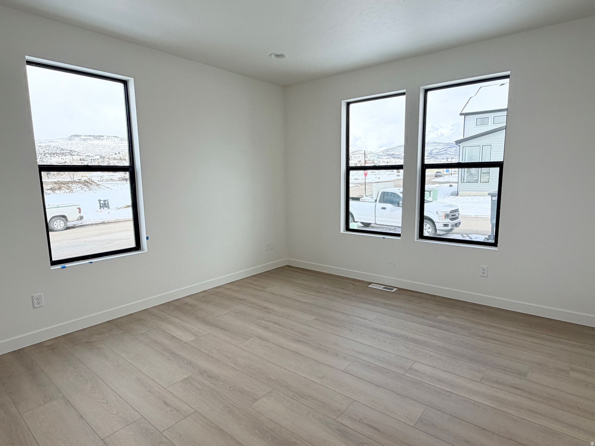 THE CROSSING - Residential