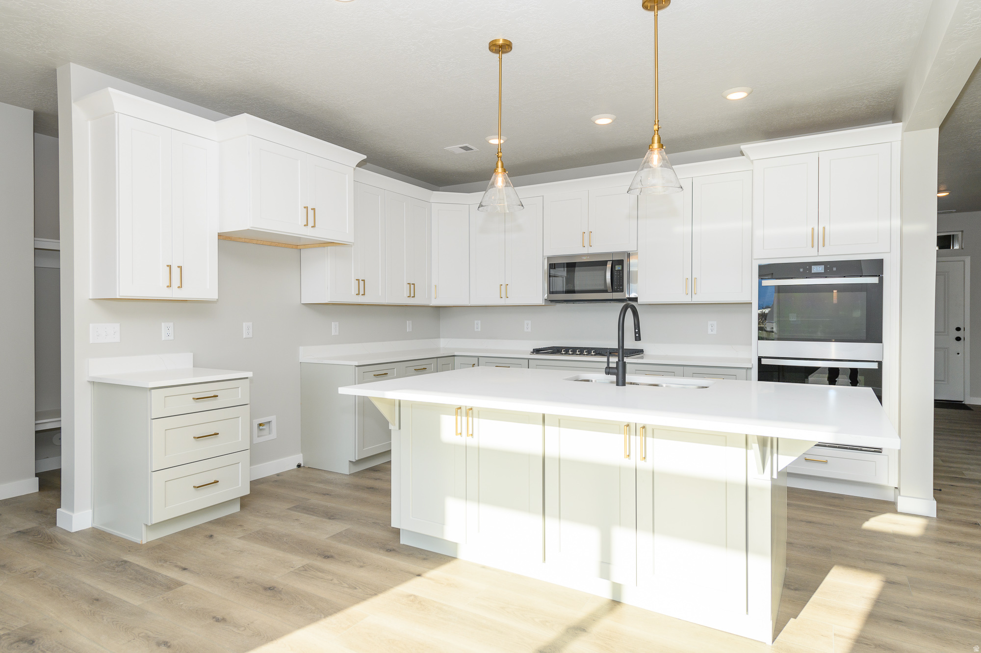 HERONS LANDING - Residential