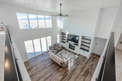 Tiny photo for 873 W CHERRY ORCHARD LN LN W, Grantsville, UT 84029 (MLS # 2145326)