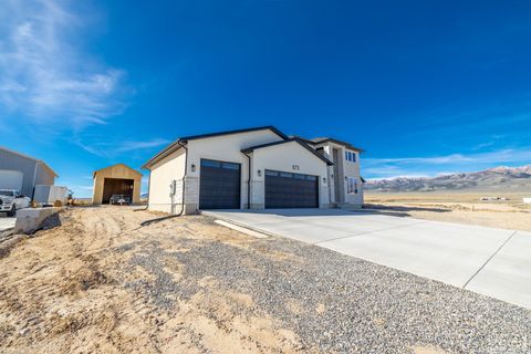 Tiny photo for 873 W CHERRY ORCHARD LN LN W, Grantsville, UT 84029 (MLS # 2145326)