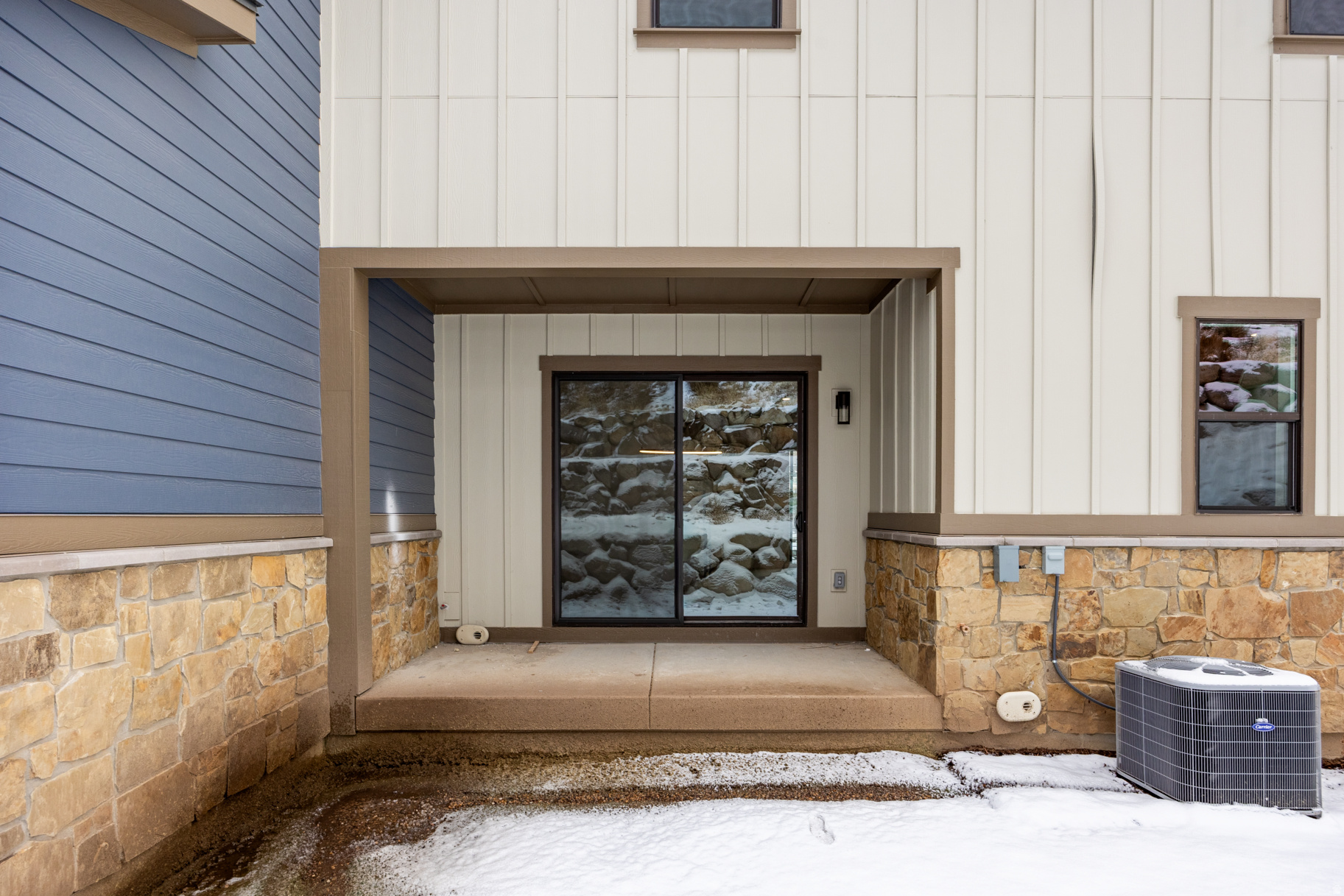 DEER SPRINGS - Residential