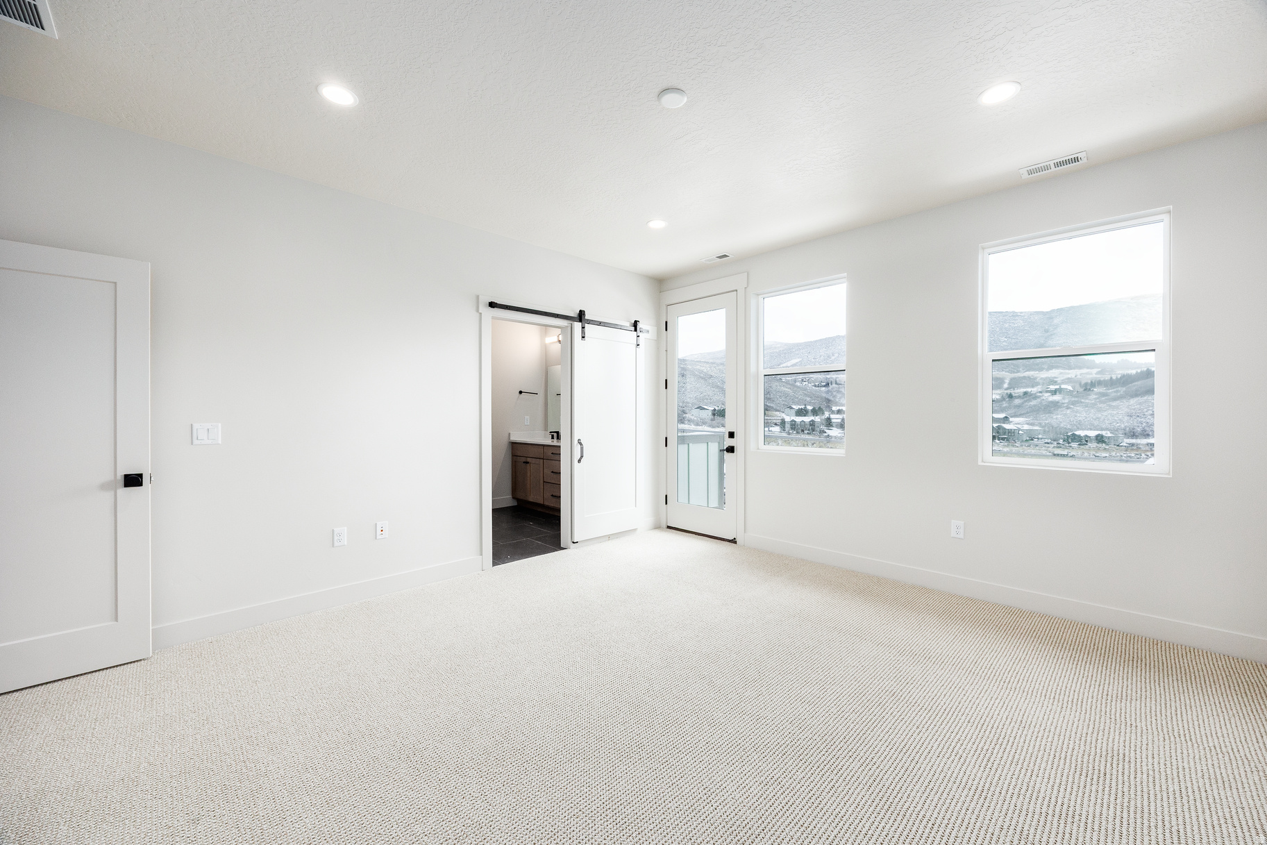 DEER SPRINGS - Residential