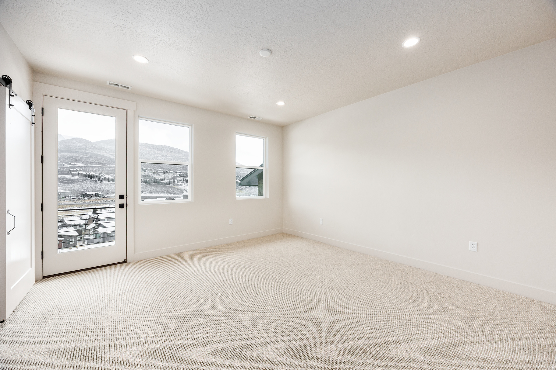 DEER SPRINGS - Residential