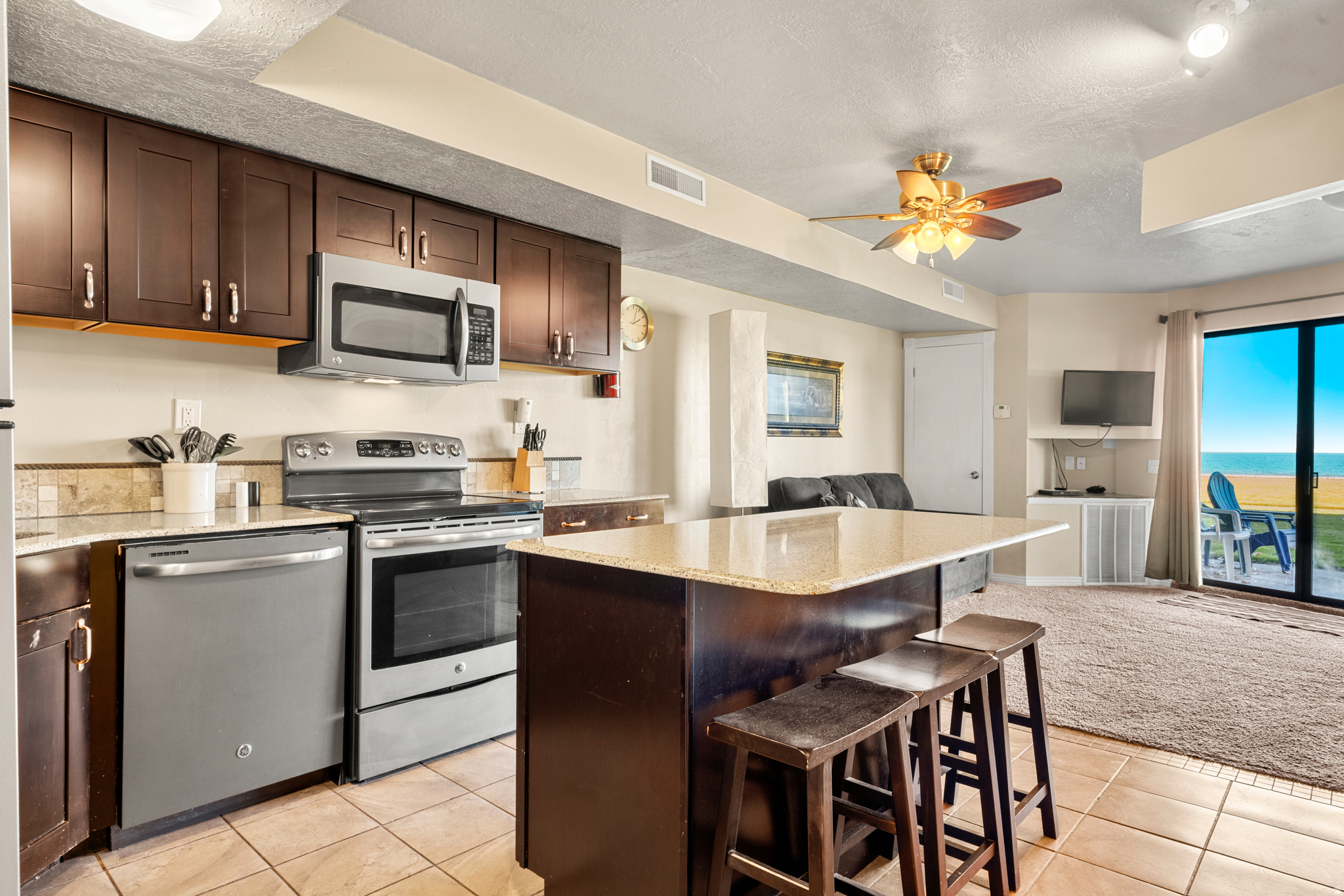 IDEAL BEACH RESORT - Residential