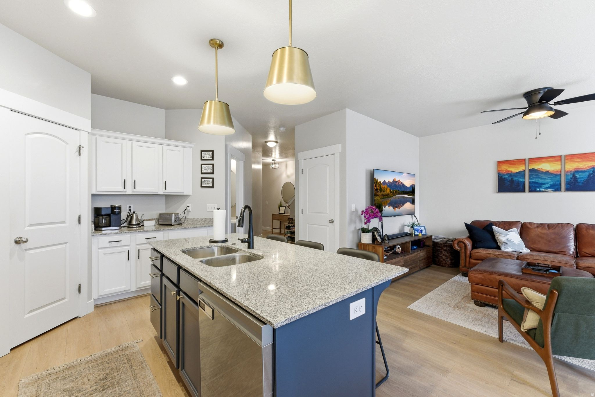 SKY RIDGE TOWNHOMES - Residential