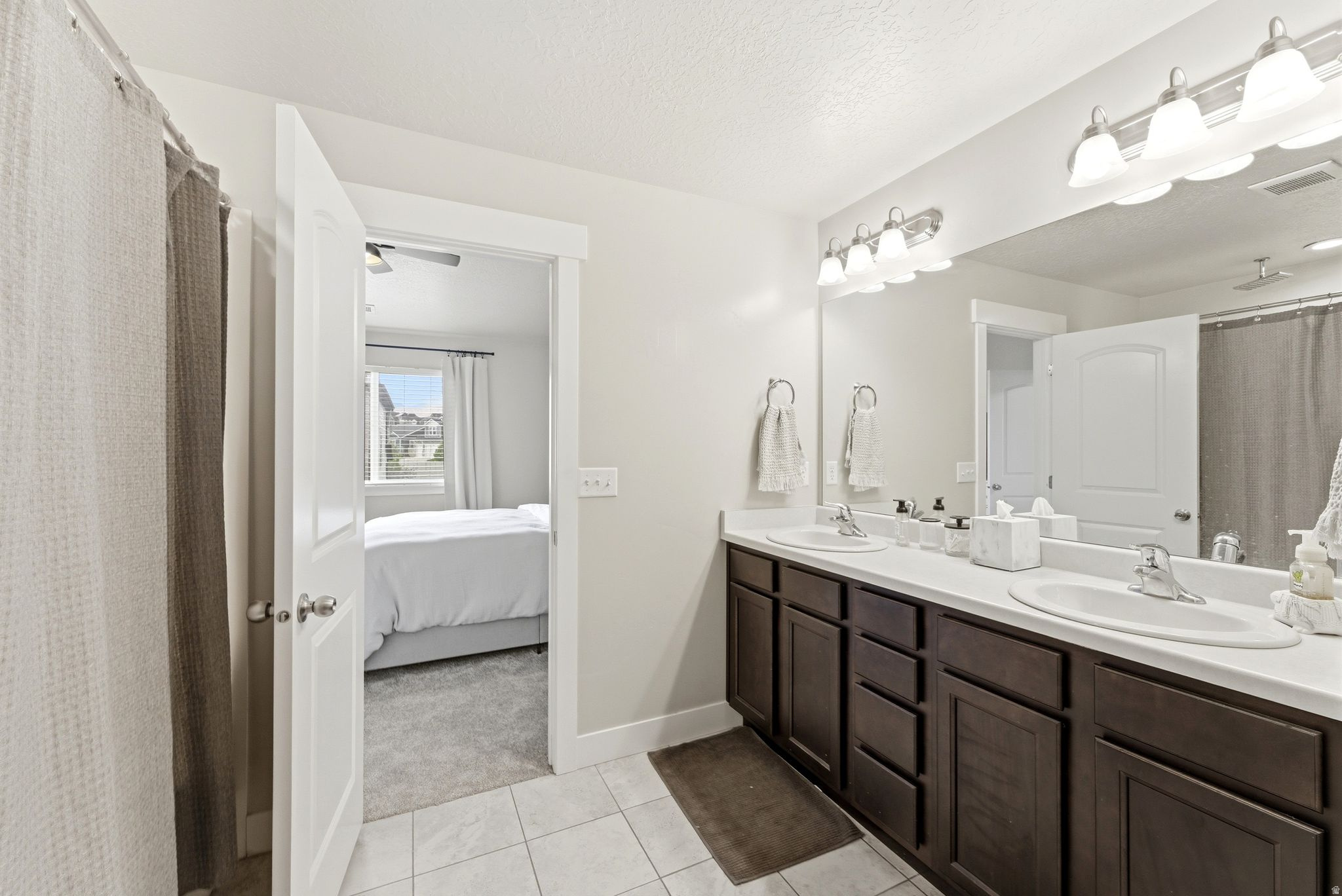 SKY RIDGE TOWNHOMES - Residential