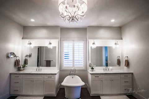 Tiny photo for 110 S EASTRIDGE DR, Saint George, UT 84790 (MLS # 2121097)