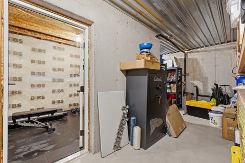 Tiny photo for 1448 E ERICKSON KNOLL LN, Eagle Mountain, UT 84005 (MLS # 2144292)