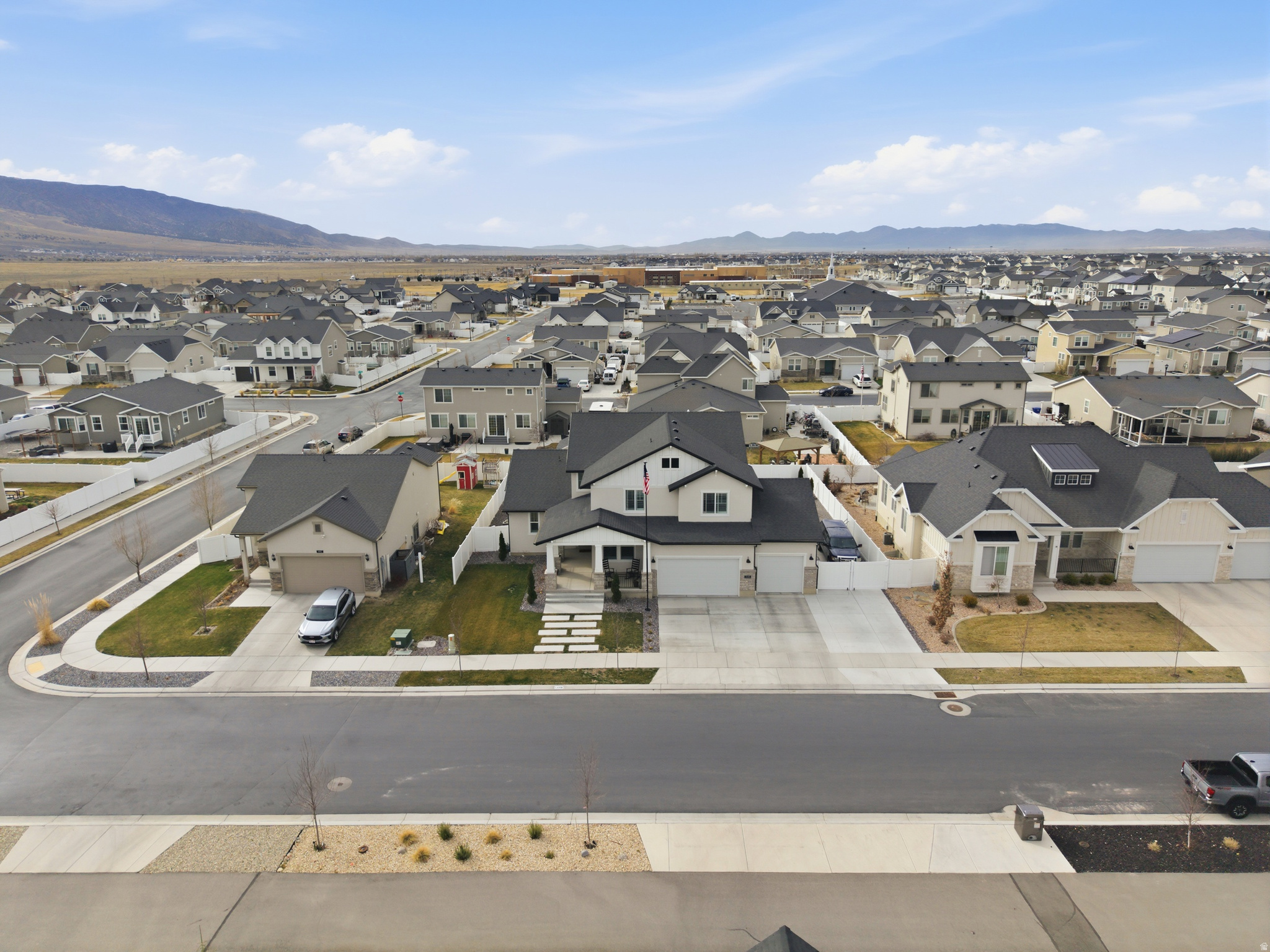 OVERLAND - Residential