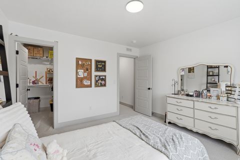 Tiny photo for 1448 E ERICKSON KNOLL LN, Eagle Mountain, UT 84005 (MLS # 2144292)