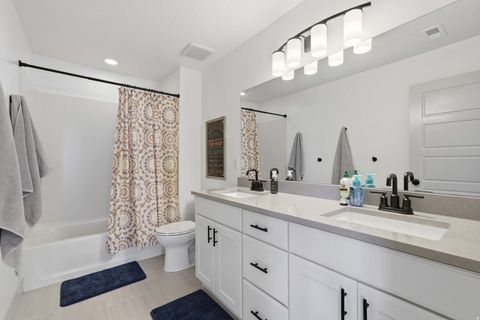 Tiny photo for 1448 E ERICKSON KNOLL LN, Eagle Mountain, UT 84005 (MLS # 2144292)