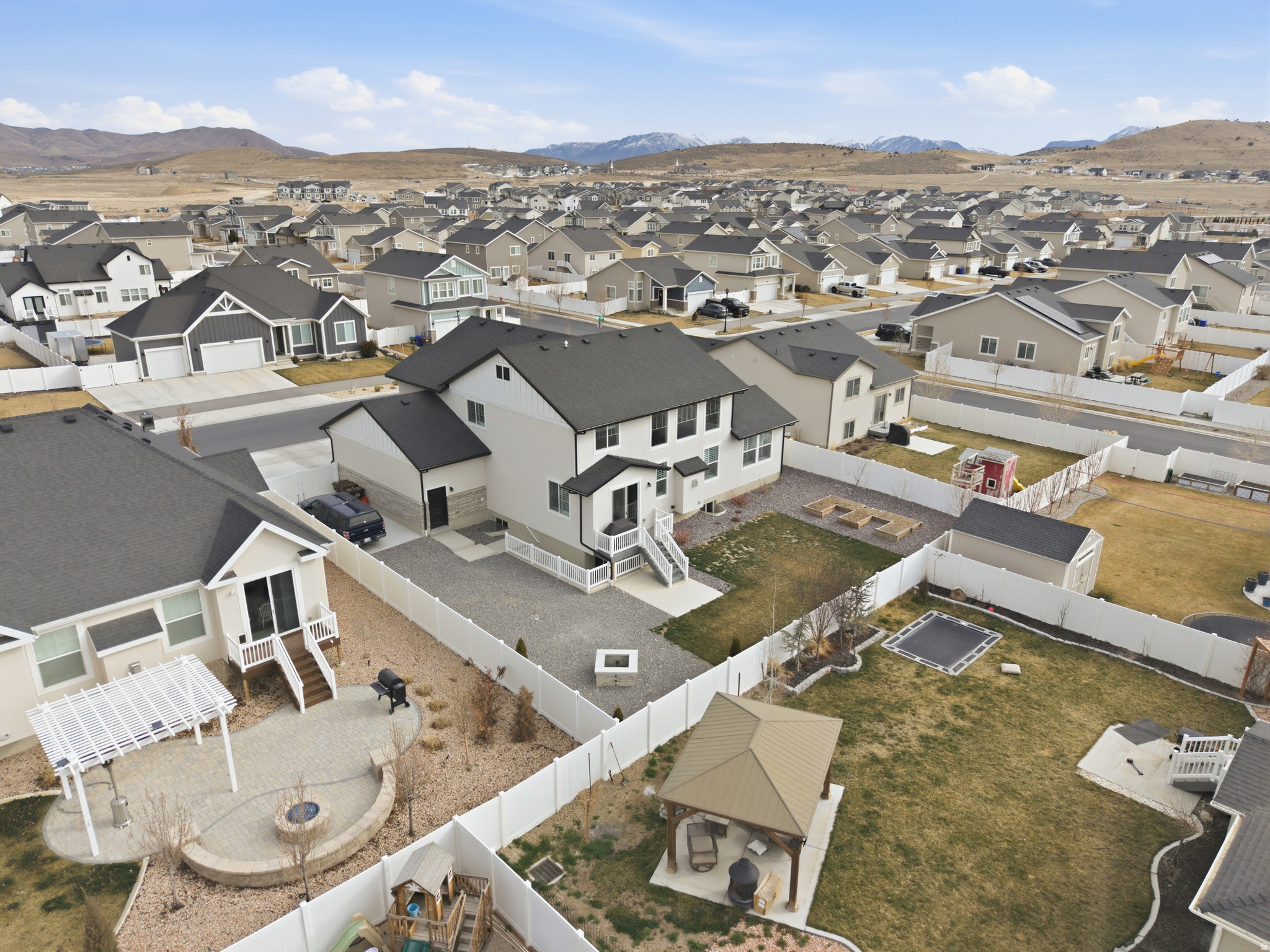 OVERLAND - Residential