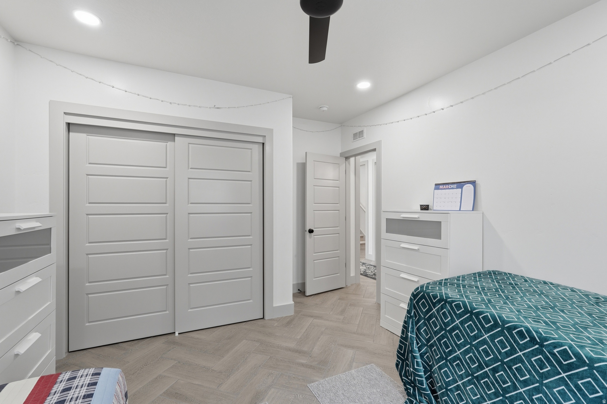 OVERLAND - Residential