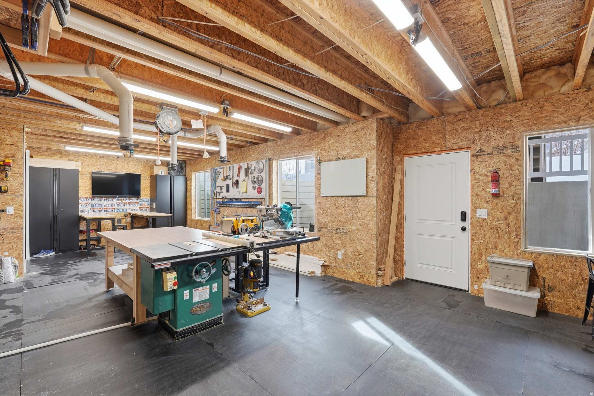 OVERLAND - Residential