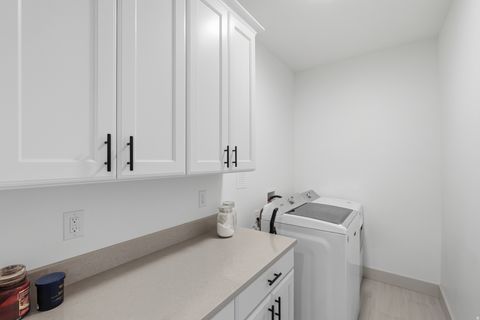 Tiny photo for 1448 E ERICKSON KNOLL LN, Eagle Mountain, UT 84005 (MLS # 2144292)