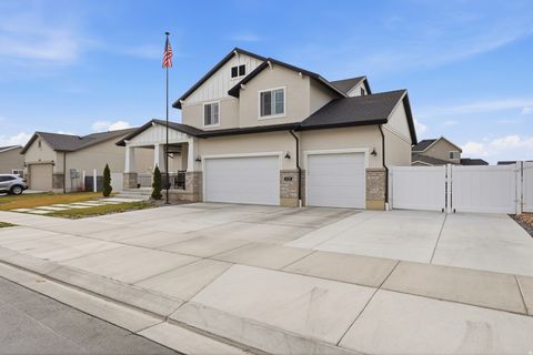 Tiny photo for 1448 E ERICKSON KNOLL LN, Eagle Mountain, UT 84005 (MLS # 2144292)