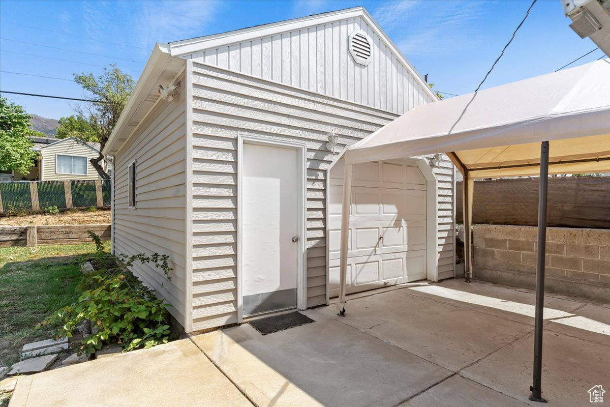 OAK RIDGE ACRES - Residential
