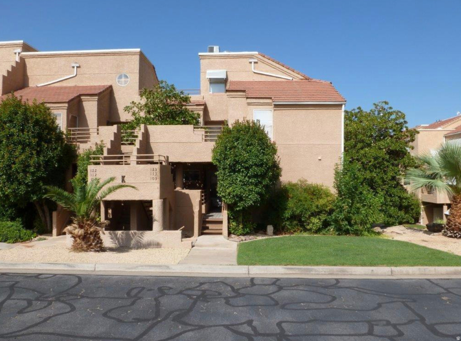 TAMARACK- ST GEOGE GOLF CLUB CONDOS - Residential