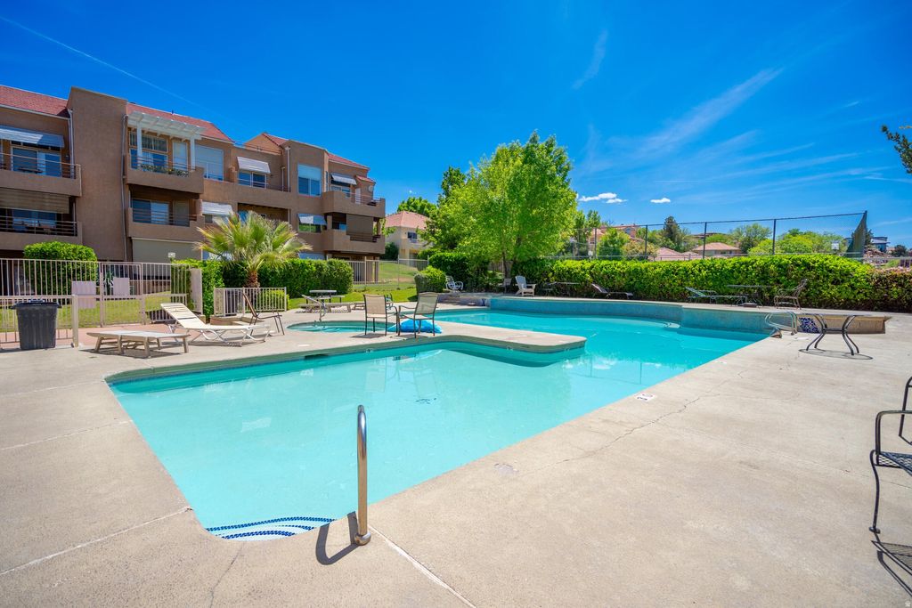 Photo of 2050 S 1400 E #K103, Saint George, UT 84790 (MLS # 2138815)