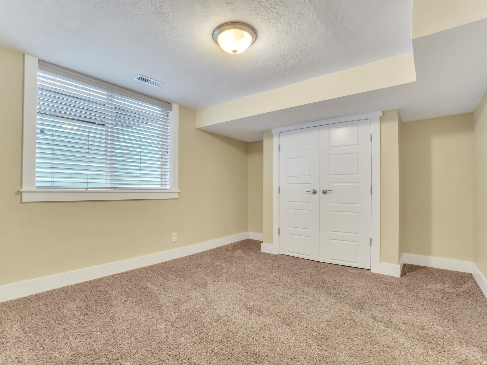 COUNTRY CLUB HEIGHTS - Residential