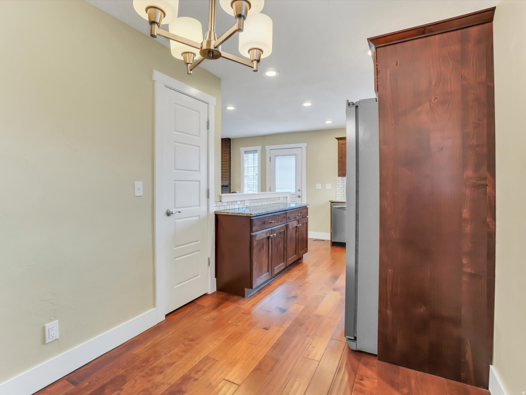 COUNTRY CLUB HEIGHTS - Residential