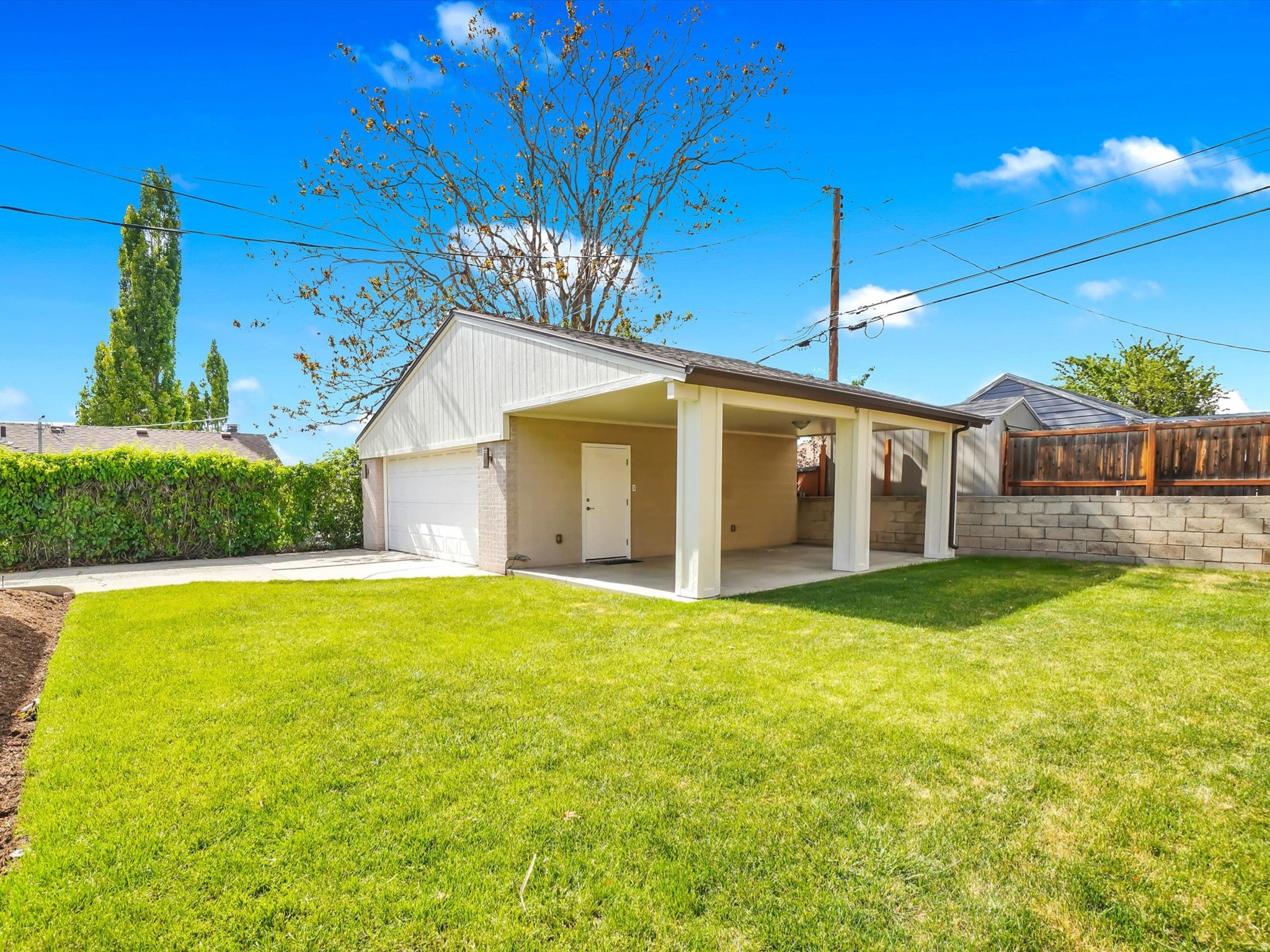 COUNTRY CLUB HEIGHTS - Residential