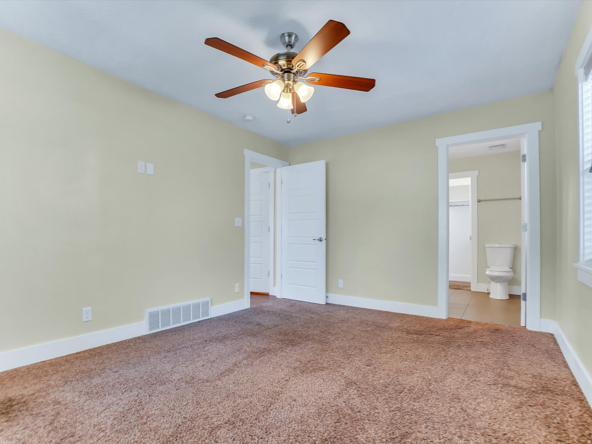 COUNTRY CLUB HEIGHTS - Residential