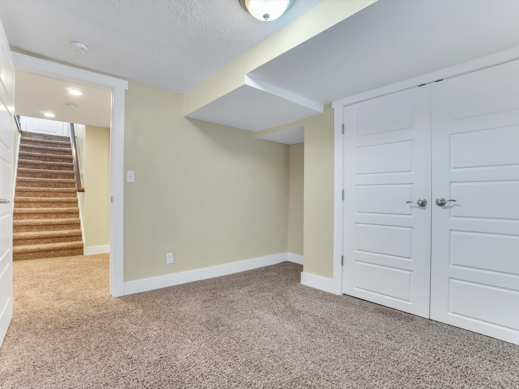 COUNTRY CLUB HEIGHTS - Residential
