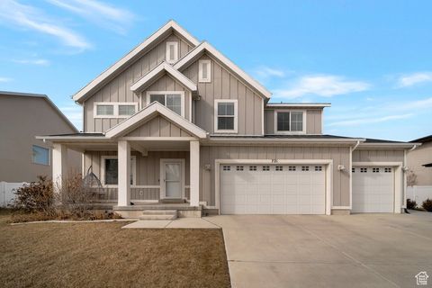 Photo of 721 S JUBILEE DR, Saratoga Springs, UT 84045 (MLS # 2067588)