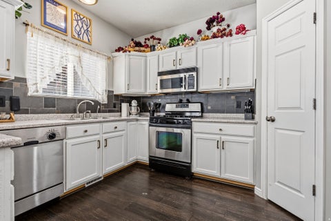 Tiny photo for 15086 S ALDER LN, Draper, UT 84020 (MLS # 2183392)
