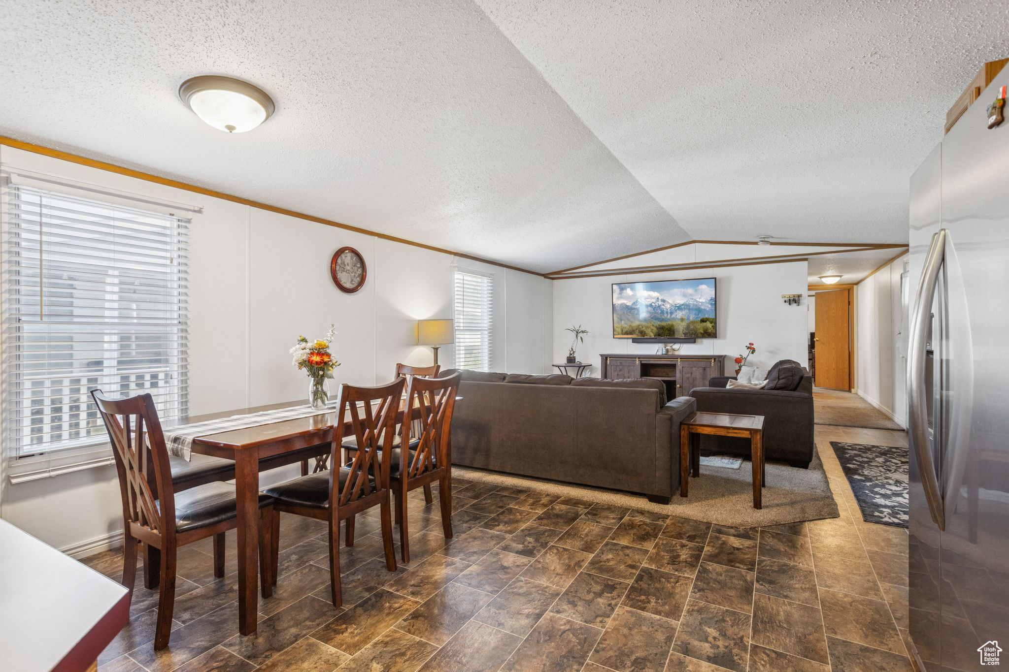 RIVERSIDE - Residential