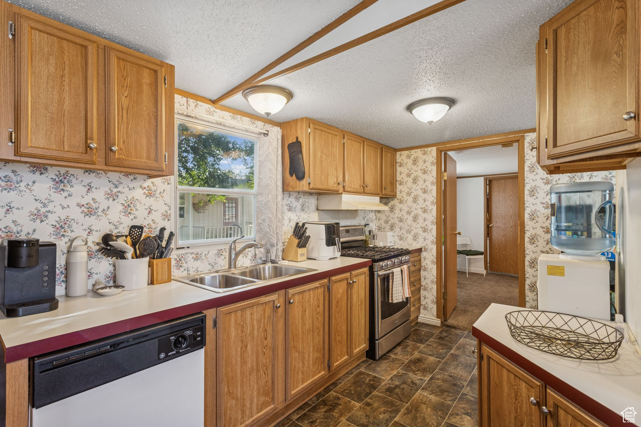 RIVERSIDE - Residential