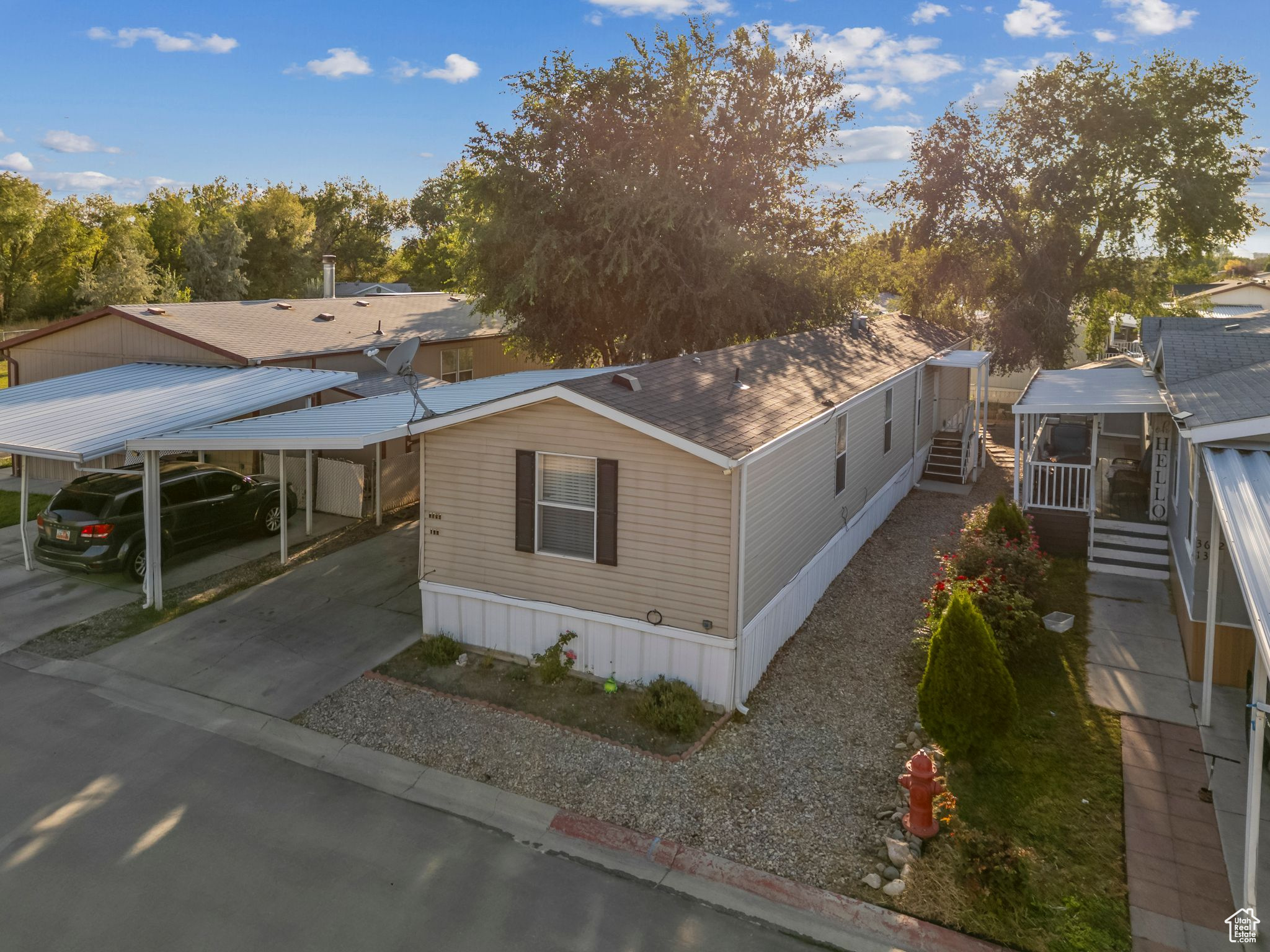 RIVERSIDE - Residential