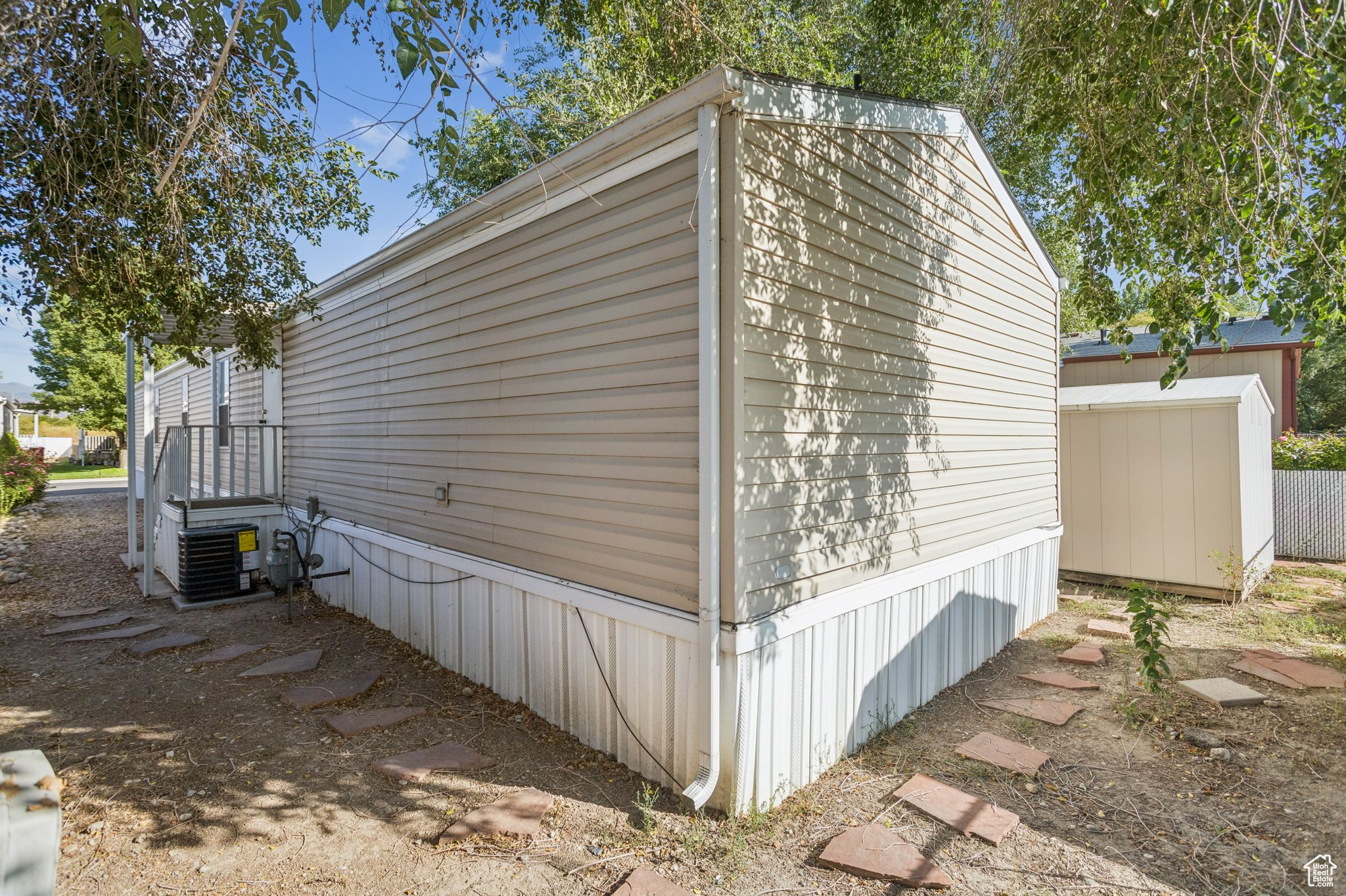 RIVERSIDE - Residential