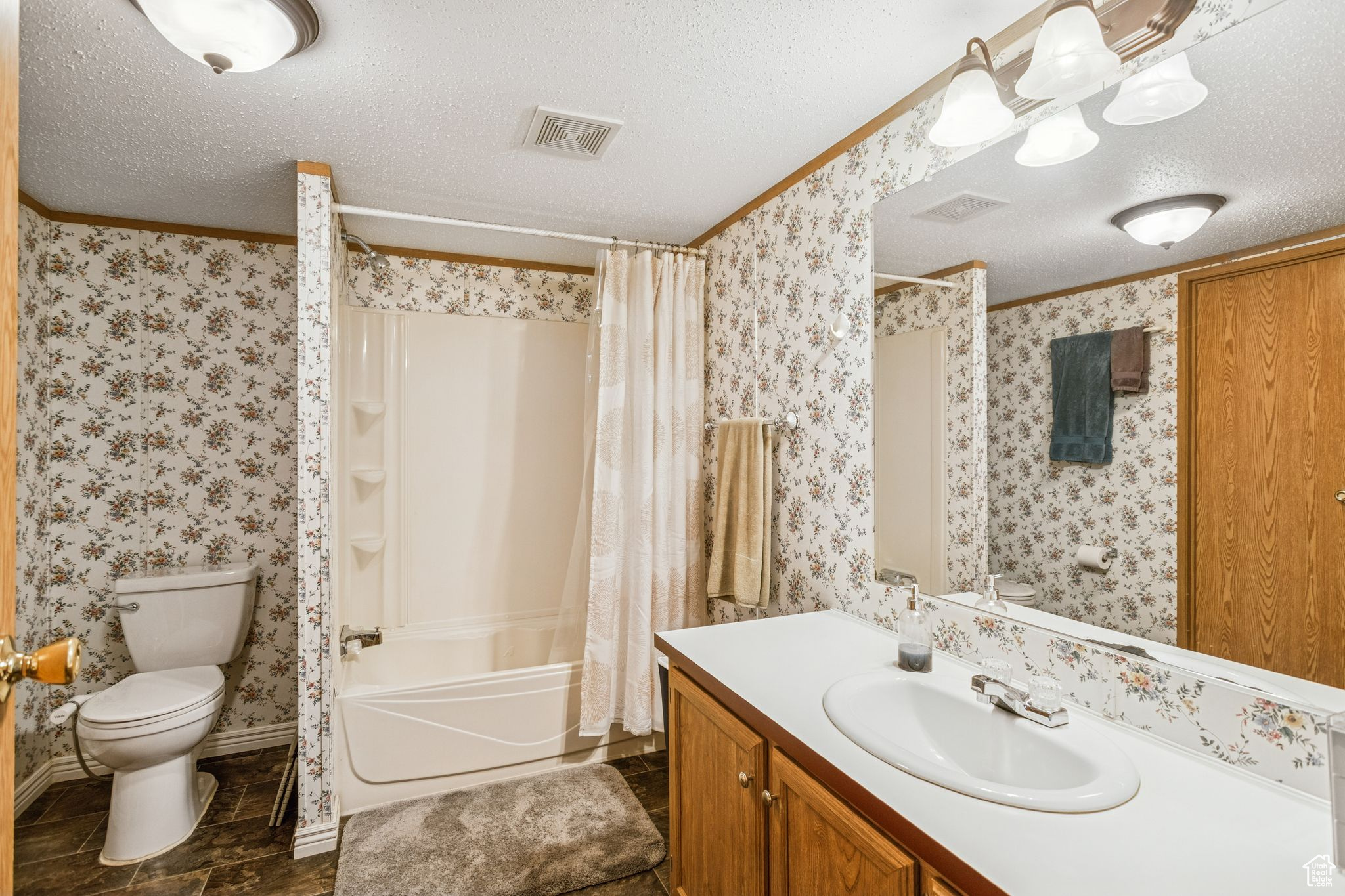 RIVERSIDE - Residential